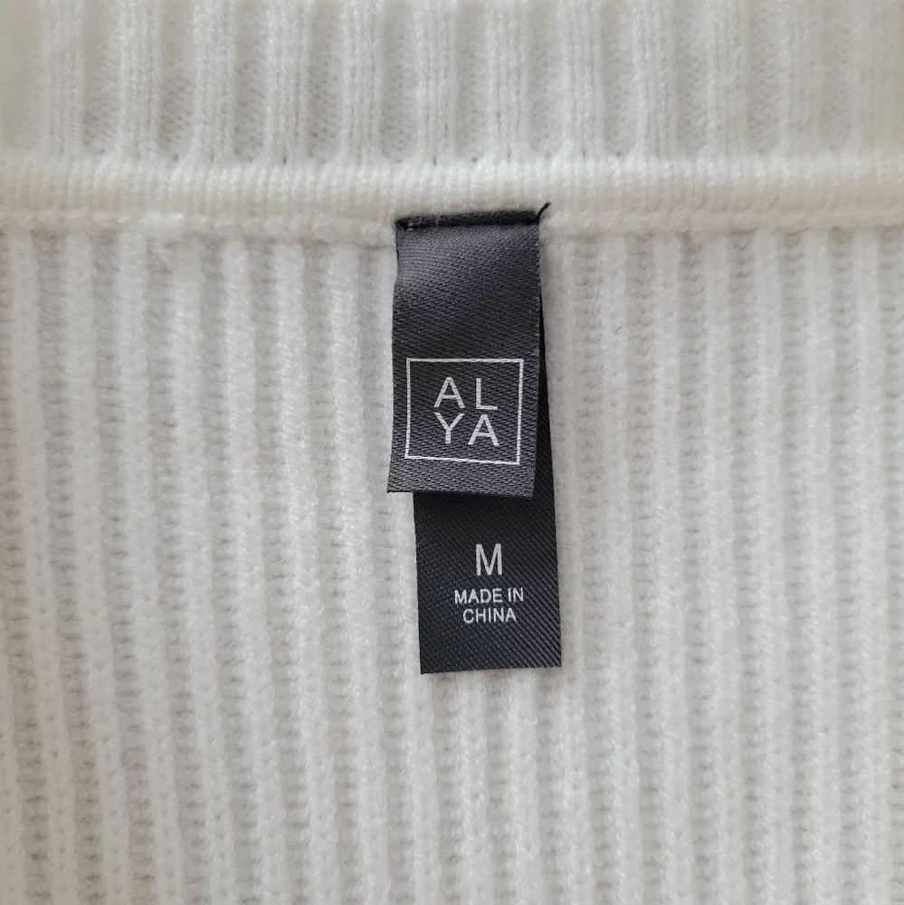 White Ayla sweater - Picture 3 of 4